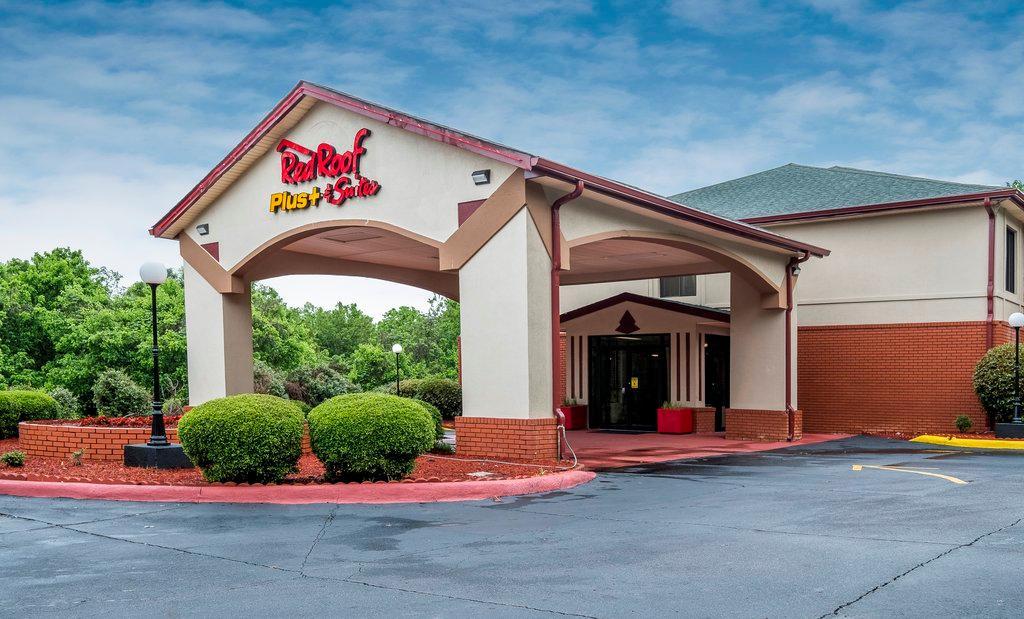 Red Roof Inn Plus+ & Suites Opelika Exterior photo