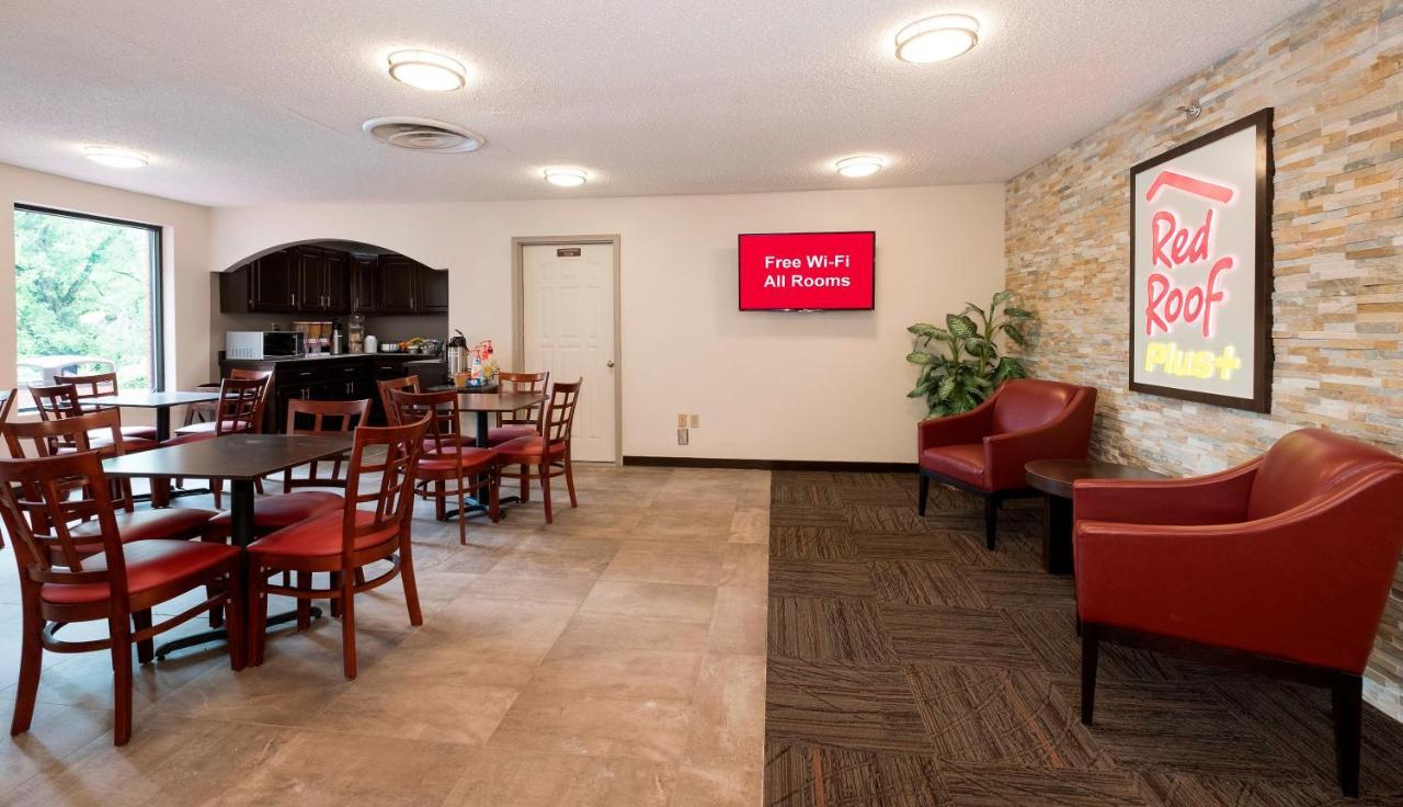 Red Roof Inn Plus+ & Suites Opelika Exterior photo